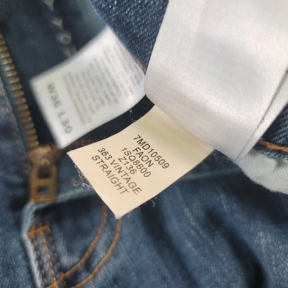 Lucky Brand Jeans Mens 38x29 Blue Excellent 363 Vintage Straight Stretch Denim‎